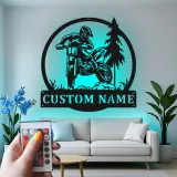 Décoration murale en métal personnalisée pour motocross avec rétroéclairage LED - Cadeau pour lui, décoration de garage ou de man cave 1
