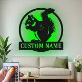 Cartel de metal personalizado de ardilla | Arte de vida silvestre iluminado con LED | Decoración de cabaña personalizada para amantes de la naturaleza