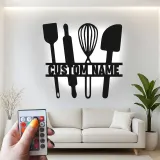 Insegna in metallo personalizzata con luce LED a forma di Utensili da Cucina - Regalo per Chef - Decorazione Moderna per Cucina