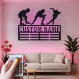 Individuelle LED Metall-Wandkunst für Eisschnelllauf | Personalisierte Silhouette eines Eiskunstläufers & Medaillenhalter | Geschenk für Sportler