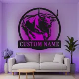 Personalisierte LED-beleuchtete Metall-Wandkunst mit Stier für Ranchbesitzer – Rustikaler Landhausstil