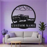 Insegna LED in metallo con pickup personalizzato | Arte murale con rimorchio gooseneck | Decorazione garage con nome per lui | Regalo per camionisti