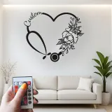 Insegna personalizzata con stetoscopio | Arte da parete in metallo LED per clinica | Regalo su misura per infermieri e medici | Targhetta floreale a cuore