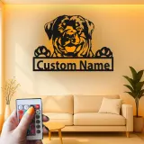 Insegna in metallo personalizzata con Rottweiler | Insegna con nome del cane con luce LED | Regalo per amanti degli animali e decorazione moderna per la casa