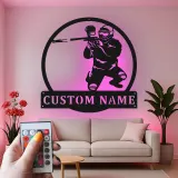 Insegna LED personalizzata per giocatore di paintball | Arte murale in metallo personalizzata | Decorazione per sala giochi e man cave | Luce d'azione retroilluminata