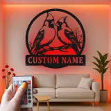 Insegna in metallo personalizzata con coppia di cardinali e luce LED - Regalo per amanti degli uccelli - Decorazione per soggiorno e natura