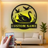 Cartel de Metal LED de Cisne Personalizado | Arte Mural de Escena de Estanque Personalizada | Regalo para Amantes de la Naturaleza y Decoración de Granja Moderna