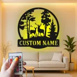 Insegna in metallo personalizzata con cervo e luce LED per amanti della natura, regalo per cabin