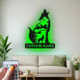 Cartel de metal personalizado de lobo aullando con luz LED Regalo para amantes de la naturaleza Decoración rústica de cabaña 3