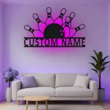 Personalisierte LED-beleuchtete Metall-Wandkunst mit Bowlingkegeln und Ball – Geschenk für Bowlingspieler und Spielzimmer-Dekor