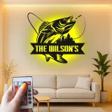 Insegna da pesca personalizzata con LED | Arte murale in metallo con pesce su misura | Arredo per casa al lago e baita | Regalo per pescatore con cognome di famiglia