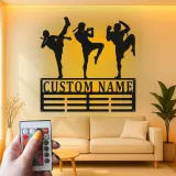 Panneau LED Muay Thai Personnalisé | Art mural en métal Kickboxing sur mesure | Décor d'Arts Martiaux pour Salle de Sport ou Cadeau pour Athlète