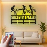 Personalisiertes BMX Radfahrer LED-beleuchtetes Metallschild Geschenk für BMX-Enthusiasten Spielzimmer oder Schlafzimmer Dekor