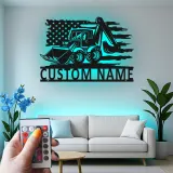 Décoration murale LED en métal Excavatrice | Panneau de chantier personnalisé | Déco d’engin lourd pour garage | Cadeau patriotique pour entrepreneur