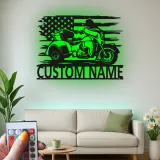 Panneau LED personnalisé pour trike | Plaque de nom de motard avec drapeau américain | Décoration murale en métal pour garage | Cadeau pour homme cave