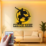 Cartel LED de Jugador de Fútbol Personalizado | Decoración Mural de Metal Personalizada | Decoración para Habitaciones de Atletas y Regalo para Niños | Placa de Nombre Iluminada para Bar Deportivo