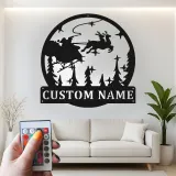 Cartel de metal personalizado de trineo de Santa | Decoración mural navideña LED | Arte navideño personalizado con nombre de familia | Silueta festiva de reno