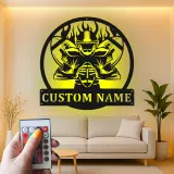 Cartel LED personalizado de jugador de fútbol americano | Arte mural de metal personalizado | Decoración deportiva para habitación juvenil, cueva masculina o regalo para entrenador