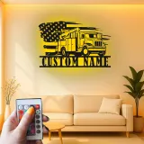 Arte mural de lineman | Cartel LED personalizado de camión de cubo | Decoración patriótica con bandera americana para garaje | Placa de nombre personalizada