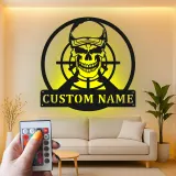 Insegna in Metallo LED con Teschio Militare Personalizzato | Arte Murale per Veterani | Decorazione per Man Cave con Mirino