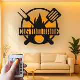 Insegna in metallo personalizzata con BBQ Grill e luce LED regalo personalizzato per maestro della griglia decorazione per patio all'aperto