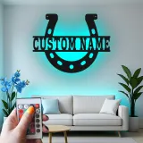 Panneau de Fer à Cheval Personnalisé | Art Métallique LED pour Grange & Ranch | Décor Équestre Personnalisé | Lumière Accent de Ferme Rustique
