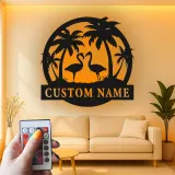 Insegna LED personalizzata con fenicottero | Arte tropicale in metallo su misura | Decorazione con nome per casa al mare | Decorazione murale per coppie