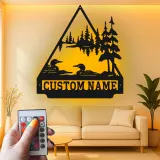 Insegna in metallo personalizzata con strolaga maggiore sul lago | Arte da parete LED per baita | Decorazione rustica con fauna selvatica e bosco | Regalo personalizzato per amanti della natura