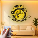 Cartel LED de Garaje Personalizado | Decoración Mural de Metal para Mecánicos | Mano Sosteniendo Llave Inglesa | Regalos para Él