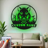 Cartel de metal personalizado con luz LED de jabalí, regalo personalizado para cazadores, decoración rústica de cabaña