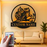 Insegna LED Personalizzata con Gufo | Arte in Metallo del Gufo Cornuto | Regalo per Amanti della Natura per Cabin o Decorazione per Casa