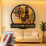 Cartel náutico de faro y brújula | Decoración mural de metal personalizada con LED | Decoración costera personalizada para casa de playa