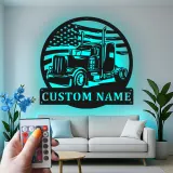 Panneau Métallique LED Personnalisé de Camion Semi | Art Mural avec Drapeau Américain | Cadeau Personnalisé pour Camionneur pour Man Cave & Garage