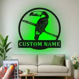 Cartel de metal personalizado de tucán | Arte mural LED con nombre | Decoración de vida salvaje exótica para hogar y negocio | Regalo personalizado para amantes de las aves