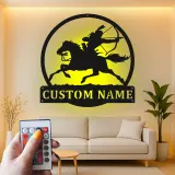 Arte mural LED de metal con arquero nativo americano | Cartel personalizado de cazador y caballo | Regalo rústico boho para el hogar