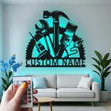 Cartel LED de Metal de Carpintero Personalizado | Decoración de Taller Personalizada | Arte de Mural Iluminado para Manitas | Regalo para Carpinteros
