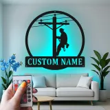Arte da Parete in Metallo LED per Lineman | Insegna Personalizzata per Lavoratore di Pubblica Utilità | Regalo Personalizzato per Elettricista per Garage | Decorazione per Man Cave