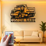 Cartel de metal LED personalizado de camión volquete regalo para entusiastas de camiones decoración de garaje o man cave 4