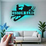 Cartel de metal personalizado de moto de nieve | Arte mural LED | Decoración de deportes de invierno a medida para el man cave o garaje