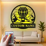 Insegna a forma di mongolfiera personalizzata | Arte in metallo LED per nursery | Decorazione avventurosa con nome personalizzato | Regalo per amante dei viaggi