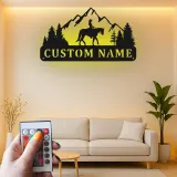 Art en métal personnalisé de cavalier de cheval | Panneau LED équestre personnalisé | Décor mural de ranch et de cabane pour cadeau