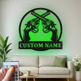 Arte da parete in metallo personalizzata con revolver incrociati | Insegna western LED | Regalo cowboy personalizzato | Arredo rustico per man cave