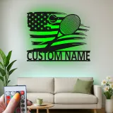 Cartel de nombre de tenis personalizado | Arte mural de metal con bandera americana y LED | Regalo personalizado para jugador de tenis | Decoración deportiva patriótica