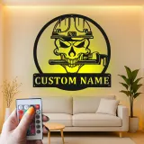 Individuelles Klempner Schädel LED Schild | Personalisierte Metall Wandkunst | Werkstatt Dekor & Garagengeschenk für Ihn | Industrielles Firmenlogo