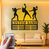 Insegna LED personalizzata con giocatrice di pallamano | Decorazione murale in metallo personalizzata | Regalo per squadra sportiva | Arredo palestra per atleta