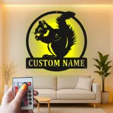 Cartel de metal personalizado de ardilla | Arte de vida silvestre iluminado con LED | Decoración de cabaña personalizada para amantes de la naturaleza