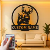 Insegna in metallo personalizzata con luce LED per famiglia di cervi - Regalo personalizzato per amanti della natura, decorazione per cabin rustica