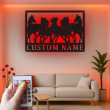 Cartel con nombre de caballo personalizado | Decoración mural de metal LED para rancho y decoración ecuestre | Caballos al galope personalizados