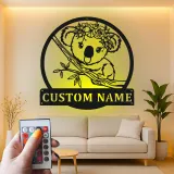 Cartel LED de koala personalizado | Decoración floral de nombre de bebé | Arte mural iluminado para guarderías