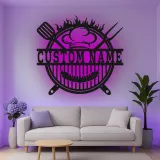 Insegna in metallo personalizzata con BBQ Grill e luce LED regalo personalizzato per maestro della griglia decorazione per cucina all'aperto